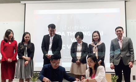 Khoa Thương mại Trường Đại học Văn Lang ký kết MOU với Trường Hàng không & Logistics Việt Nam – Vilas