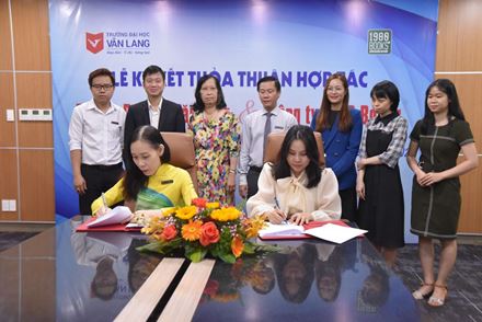 Trường Đại học Văn Lang ký kết thỏa thuận với Công ty Văn hóa Truyền thông 1980 Books